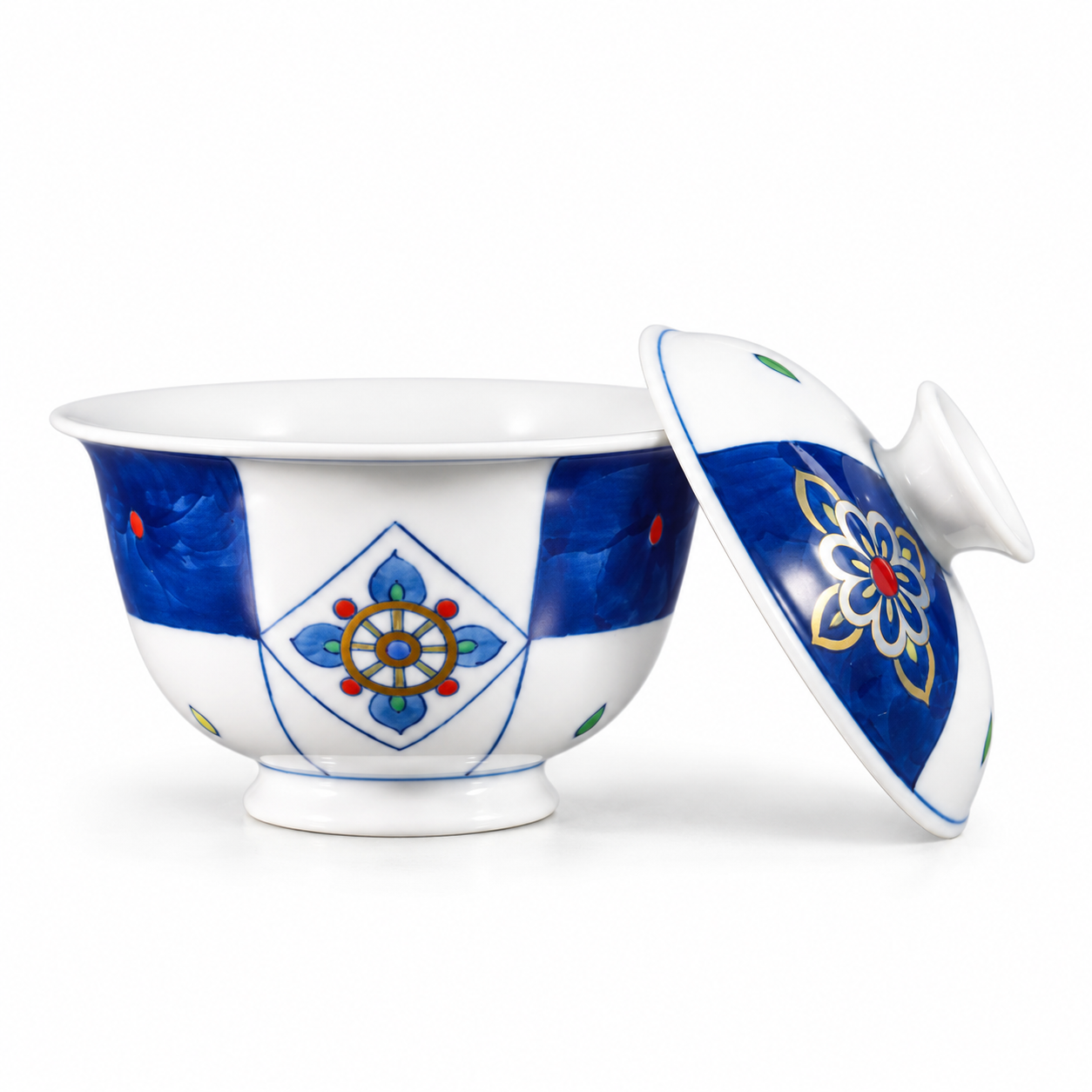 Golden Crown Lotus Gaiwan open view with cobalt blue and gilded porcelain decoration